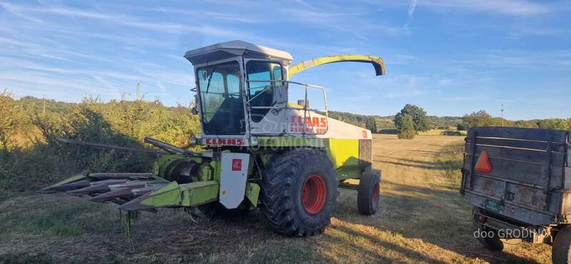 Claas Jaguar 690