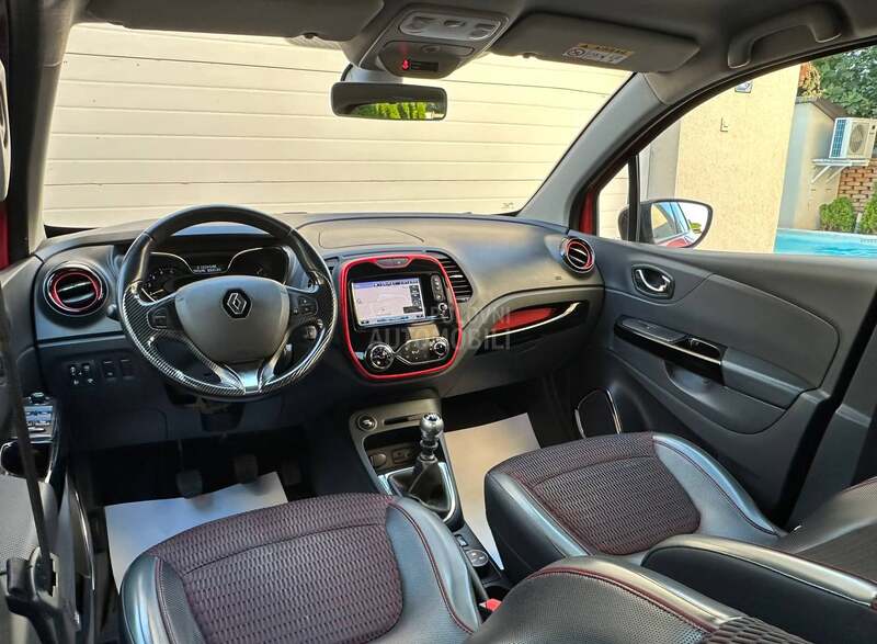 Renault Captur 1.5DCI/HELLY HANSEN