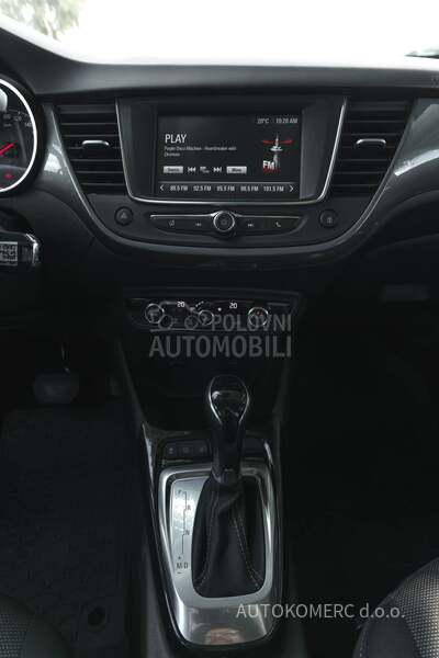 Opel Crossland X  1.2