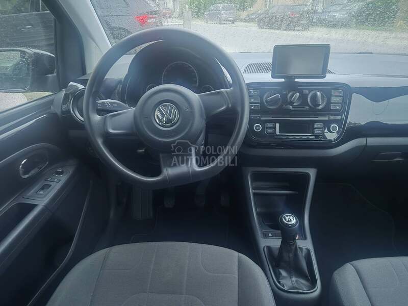 Volkswagen up! 1.0 2013
