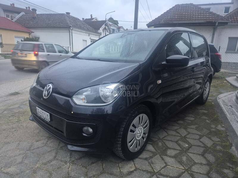 Volkswagen up! 1.0 2013