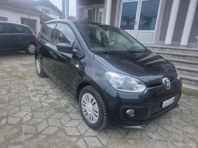 Volkswagen up! 1.0 2013