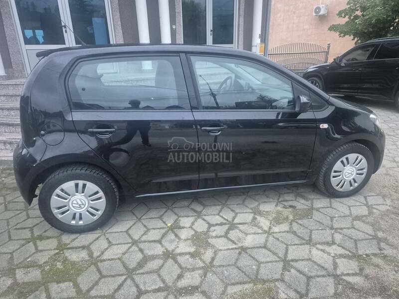 Volkswagen up! 1.0 2013