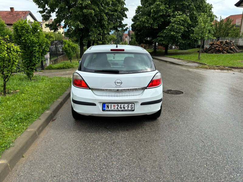 Opel Astra H 1.7 CDTi