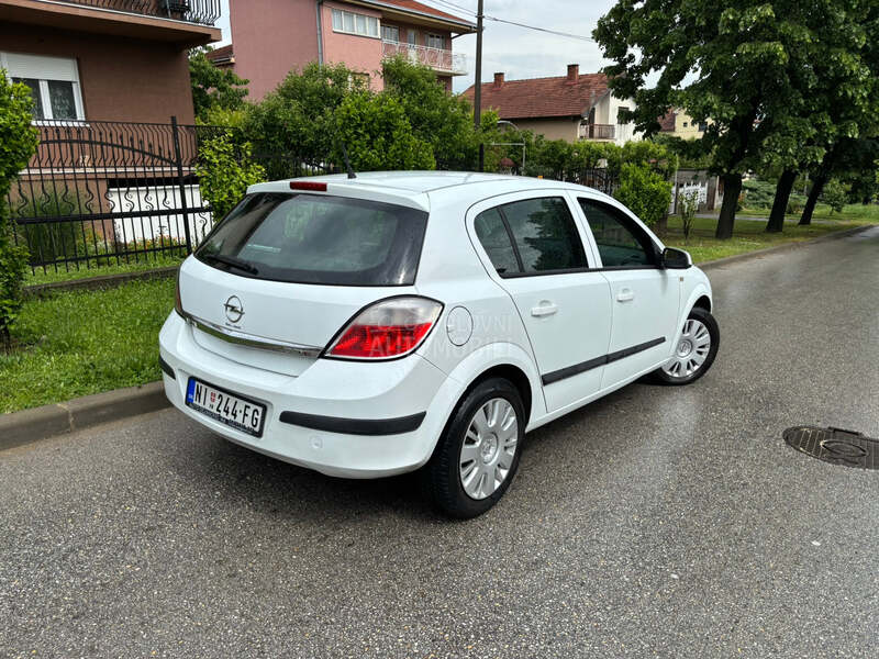 Opel Astra H 1.7 CDTi