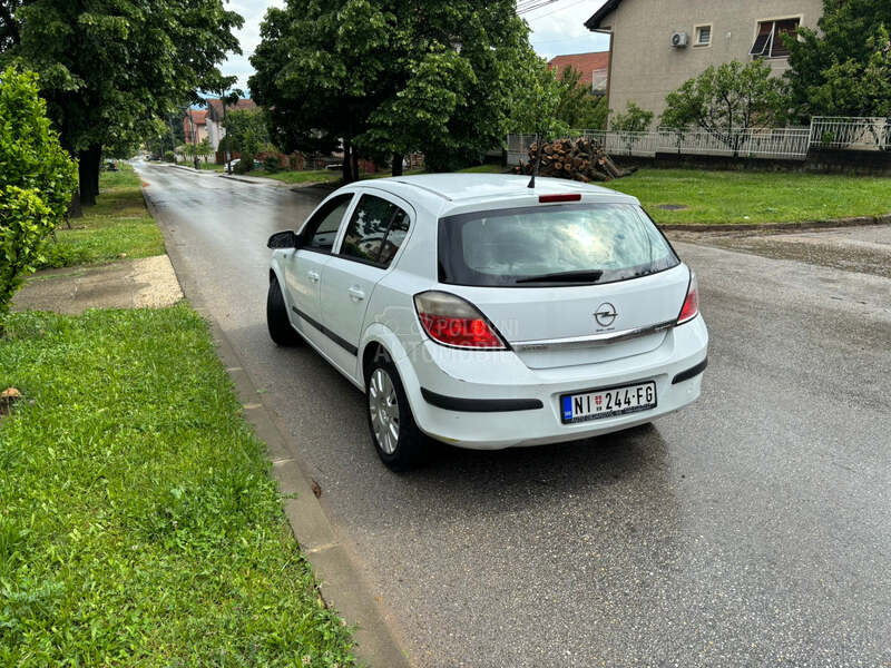 Opel Astra H 1.7 CDTi
