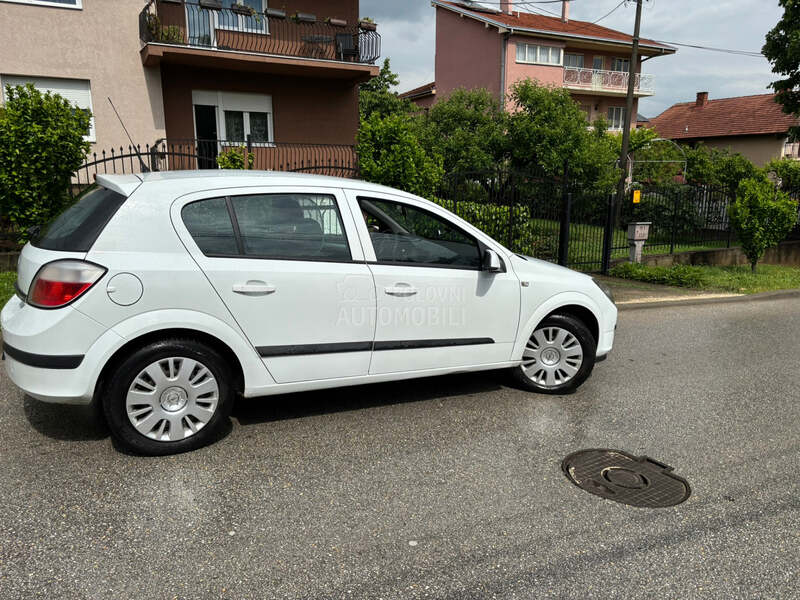Opel Astra H 1.7 CDTi
