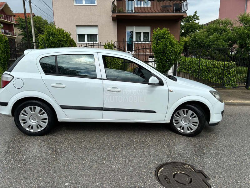 Opel Astra H 1.7 CDTi