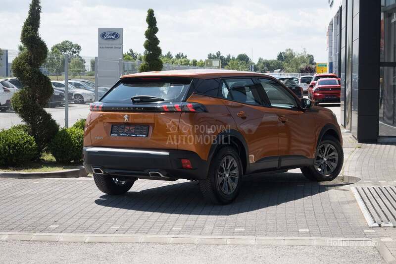 Peugeot 2008 1.2Pure tech Aut