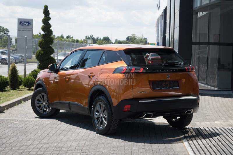 Peugeot 2008 1.2Pure tech Aut