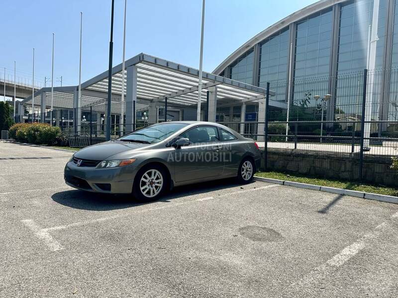 Honda Civic lx coupe 1,8