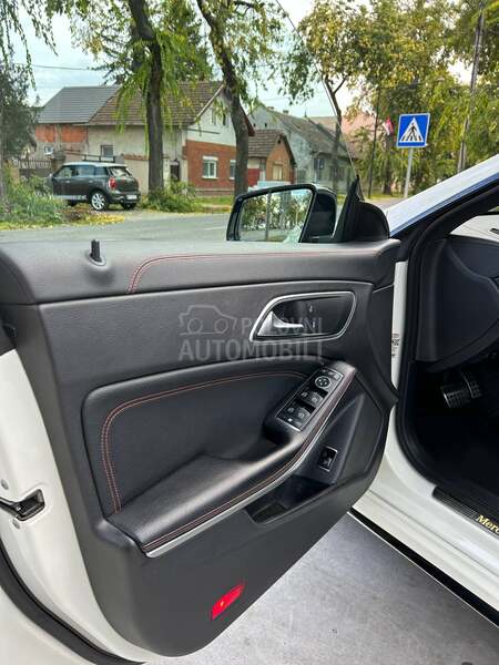 Mercedes Benz CLA 250 