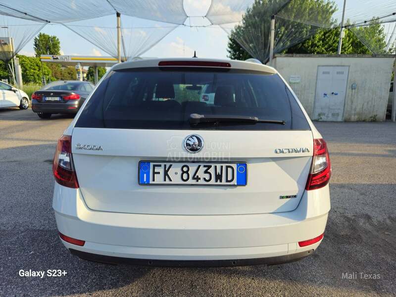 Škoda Octavia K A P A R I S A N