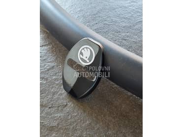 Crni poklopci unutra brava za Škoda Ostalo