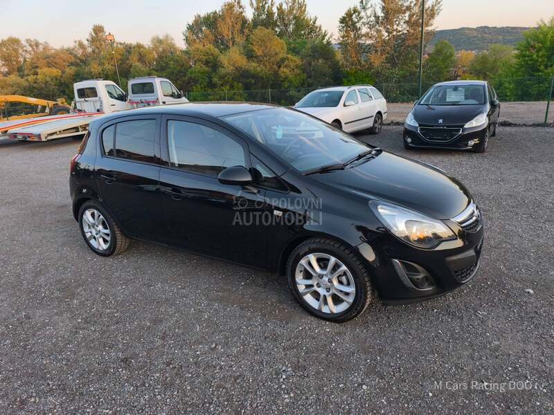 Opel Corsa D 1.4 COSMO