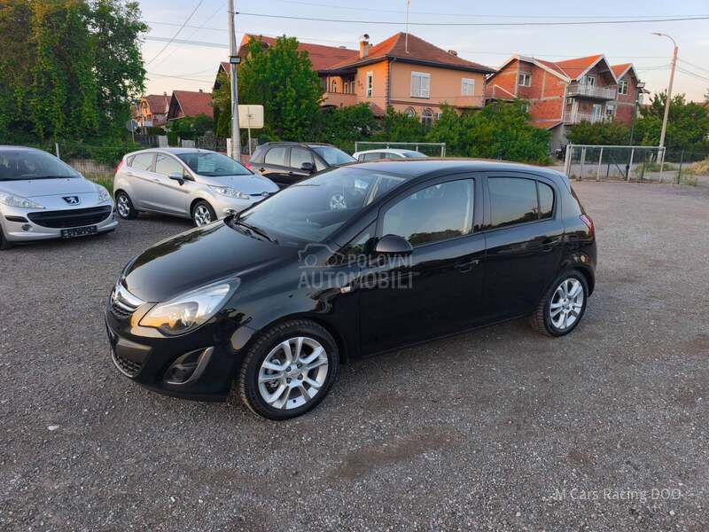 Opel Corsa D 1.4 COSMO