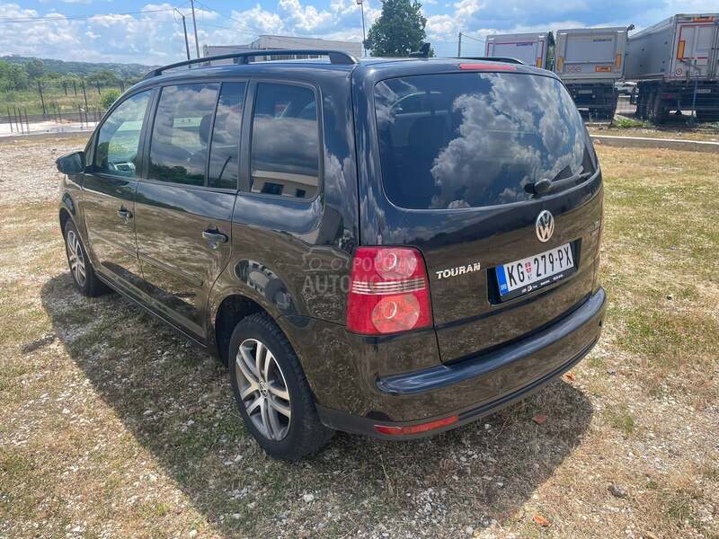 Volkswagen Touran 