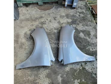 Krilo sivo polo 2007 za Volkswagen Polo od 2005. do 2008. god.