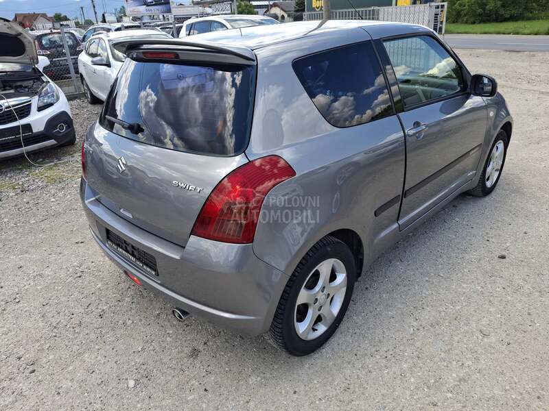 Suzuki Swift 1.3 b