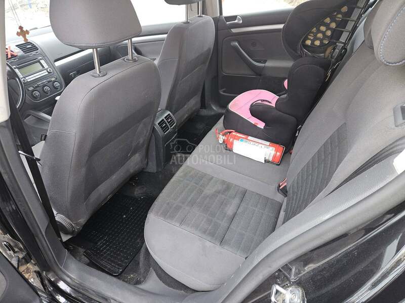 Volkswagen Golf 5 1.6 8v