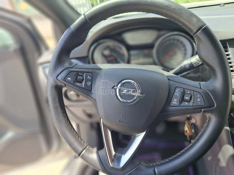 Opel Astra K 1.4 cng