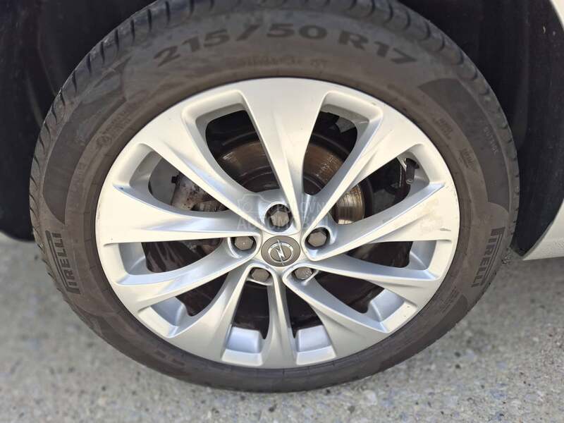 Opel Astra K 1.4 cng