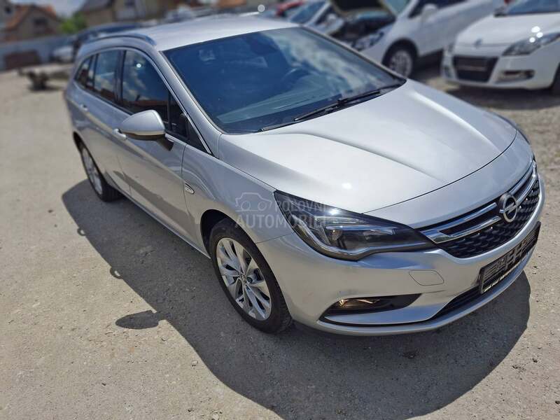 Opel Astra K 1.4 cng