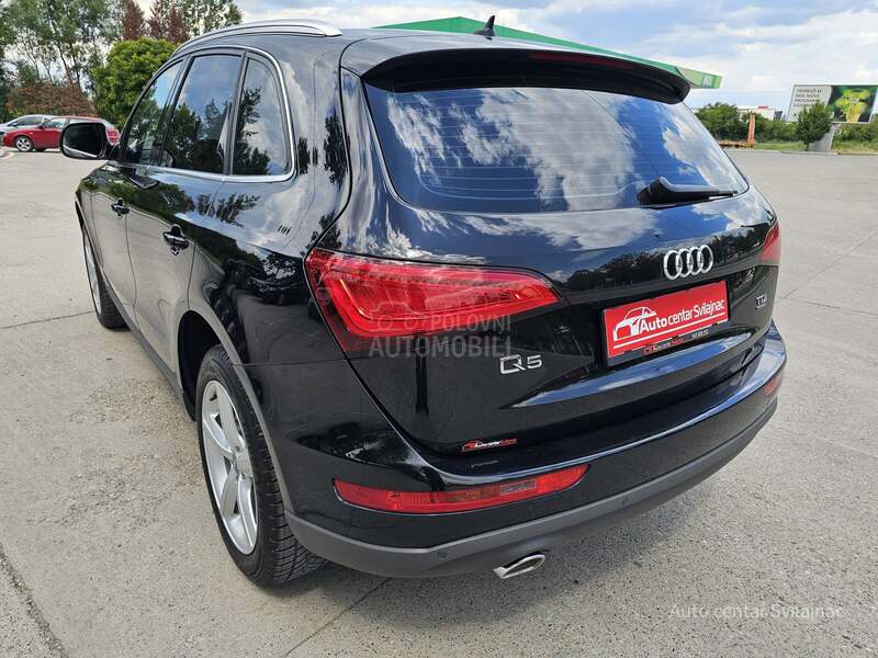 Audi Q5 2.0TDI QUATTRO SLINE