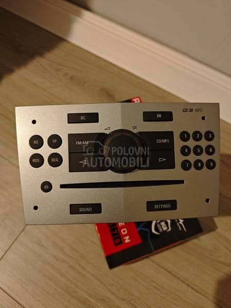 Radio CD30 MP3 i GID Displej