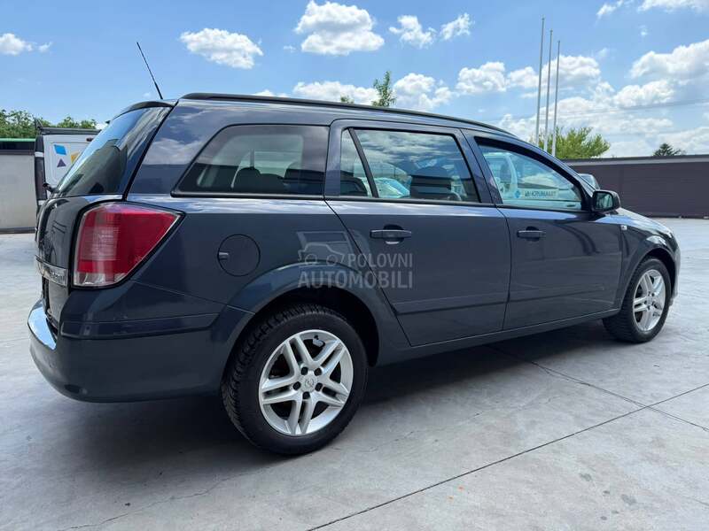 Opel Astra H 1.9CDTI ELEG KAONOV