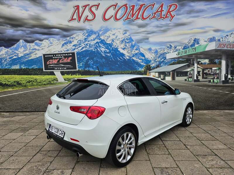 Alfa Romeo Giulietta a u t o m a t i c