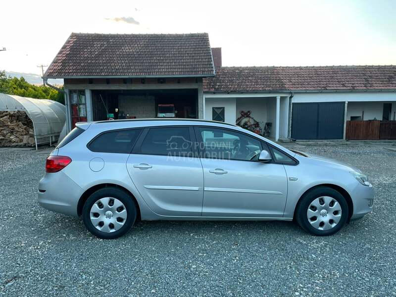 Opel Astra J 1.3mjt ENJOY ECOFLEX