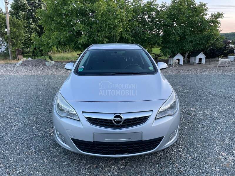 Opel Astra J 1.3mjt ENJOY ECOFLEX