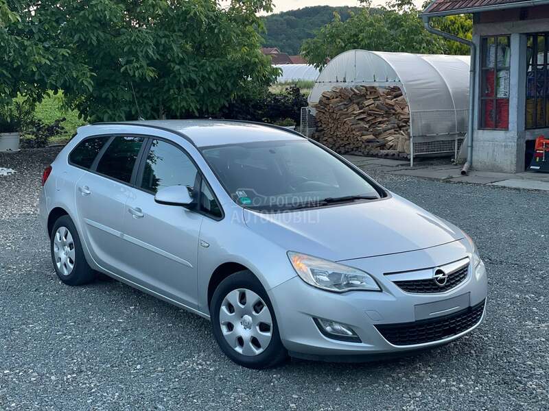 Opel Astra J 1.3mjt ENJOY ECOFLEX