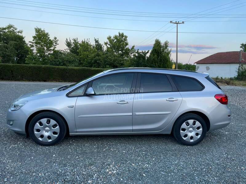 Opel Astra J 1.3mjt ENJOY ECOFLEX