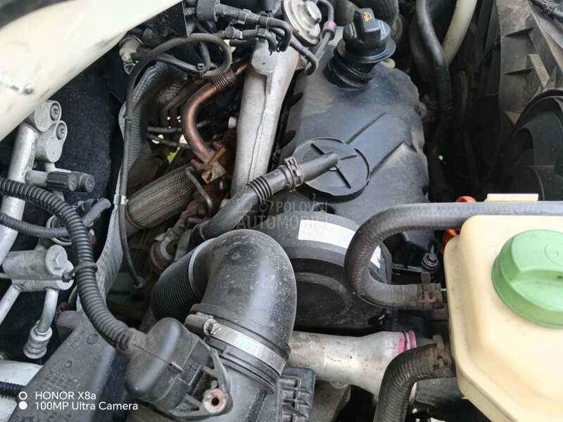 Volkswagen Transporter T5 1,9 tdi 77kw