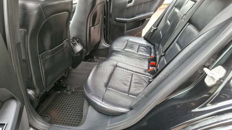 Mercedes Benz E 220 avang7g zame