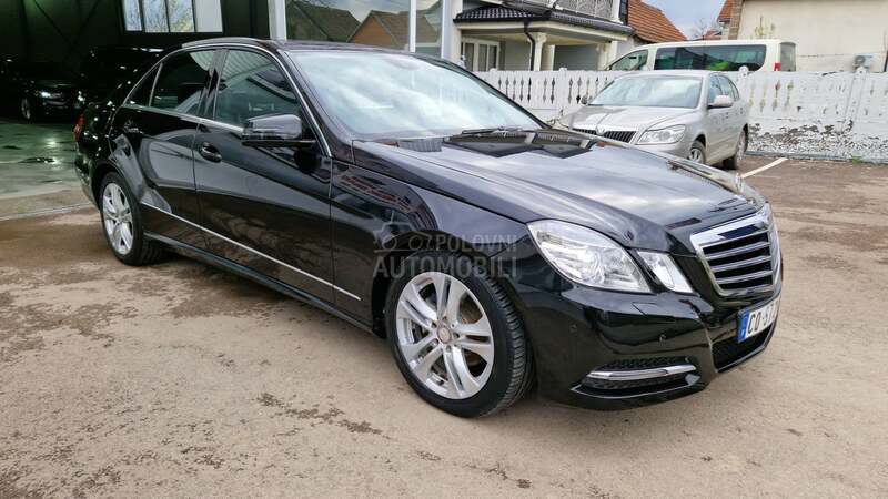 Mercedes Benz E 220 avang7g zame