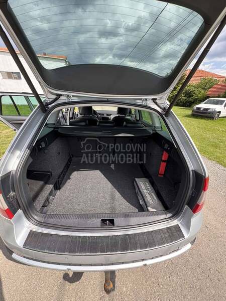 Škoda Octavia skaut