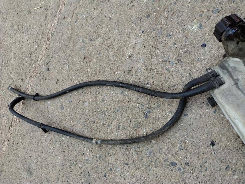 Creva boce antifriza,vode