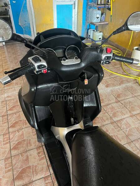 Piaggio mp3