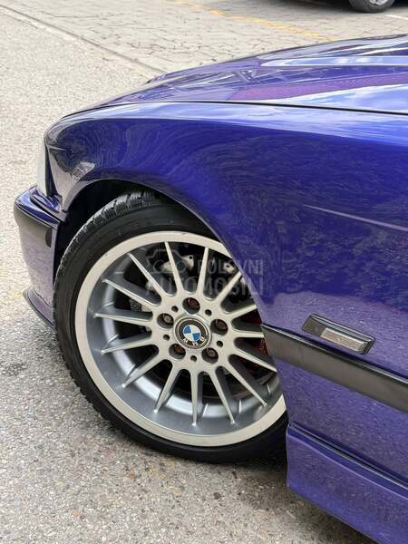 BMW 328 320i