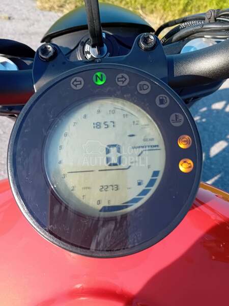 QJMOTOR SRV 300