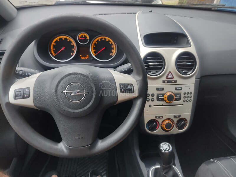 Opel Corsa D 1.0