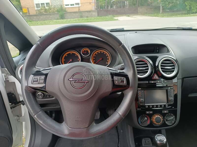 Opel Corsa D 1.3 CDTI COSMO