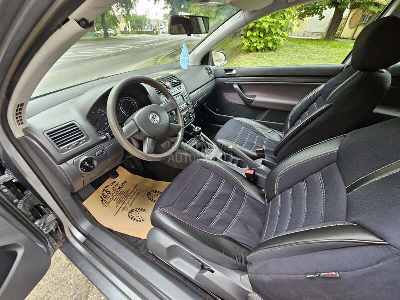 Volkswagen Golf 5 1.4 LUTKICAA