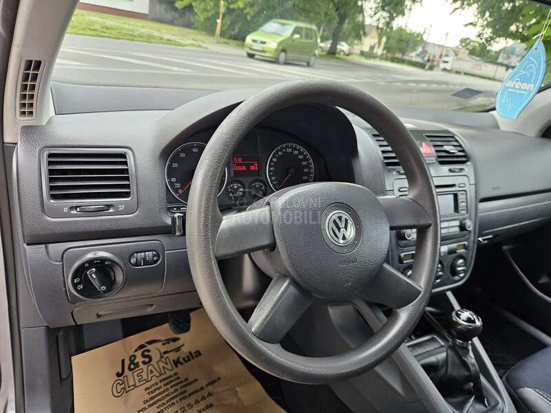 Volkswagen Golf 5 1.4 LUTKICAA