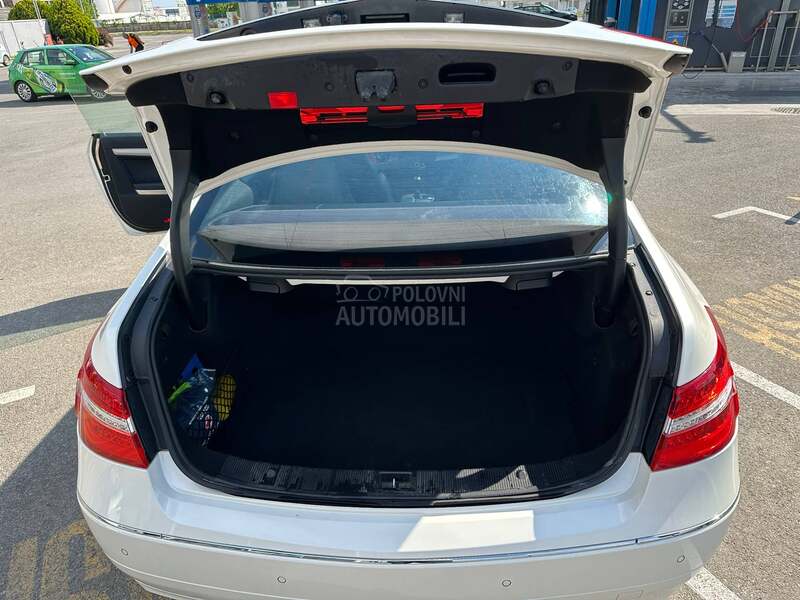 Mercedes Benz E 200 E200 CGI