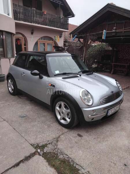 MINI Cooper 