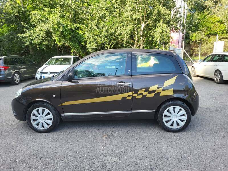 Lancia Ypsilon 1.2 8v